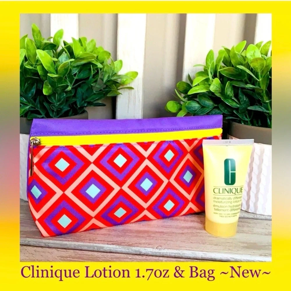 Clinique Lotion 1.7oz with Bag ~New~ Larger Lotion than sample/travel